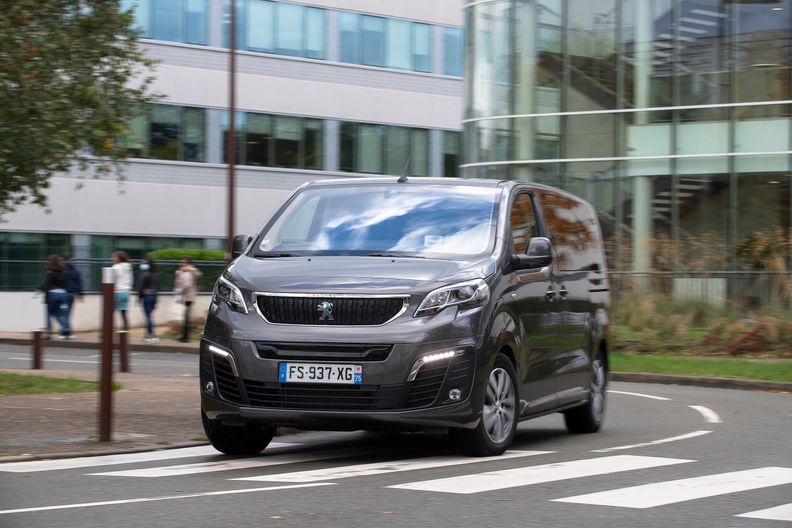 nutzfahrzeuge peugeot expert combi